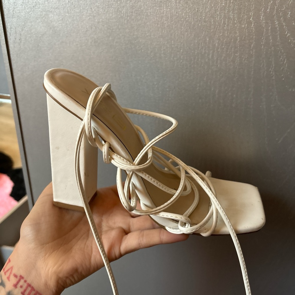 Elegant White Strappy Women's Heels